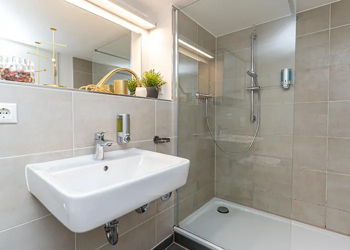 Be In Zentral Und Ruhig Für Familien Und Geschäftsreisende In Schöneberg