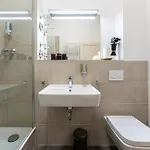 Be In Zentral Und Ruhig Fuer Familien Und Geschaeftsreisende In Schoeneberg Apartmán Berlín