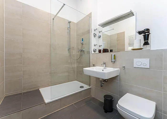 Apartman Be In Zentral Und Ruhig Fuer Familien Und Geschaeftsreisende In Schoeneberg Berlin