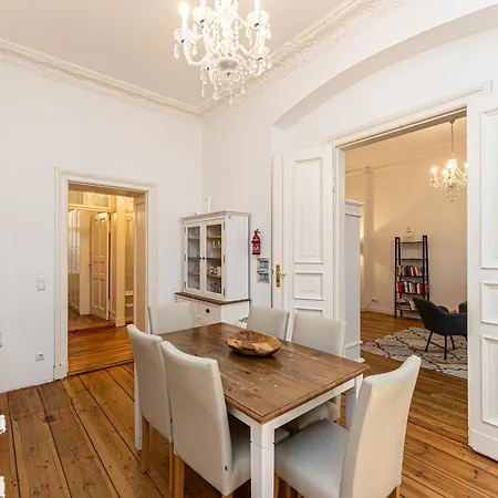 Appartement Be In Zentral Und Ruhig Fuer Familien Und Geschaeftsreisende In Schoeneberg