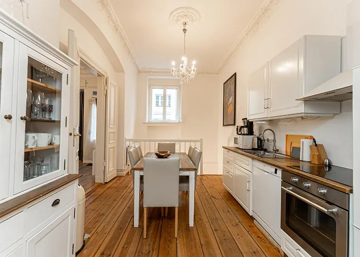 Be In Zentral Und Ruhig Fuer Familien Und Geschaeftsreisende In Schoeneberg * ברלין